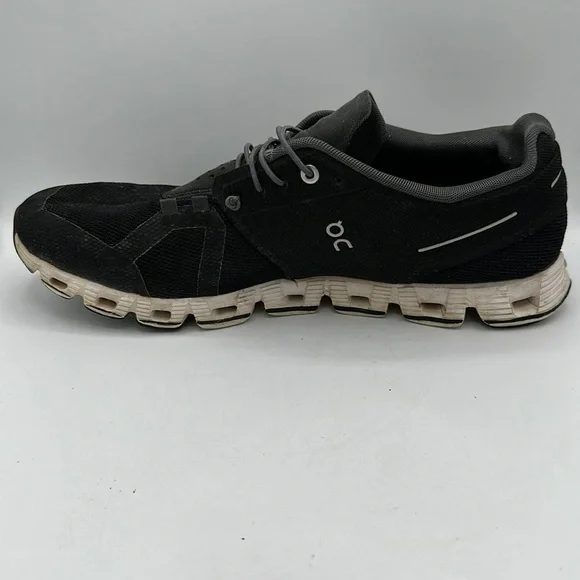 On Cloud Swiss Engineering Running Shoes, size 10.5 - Picture 9 of 10